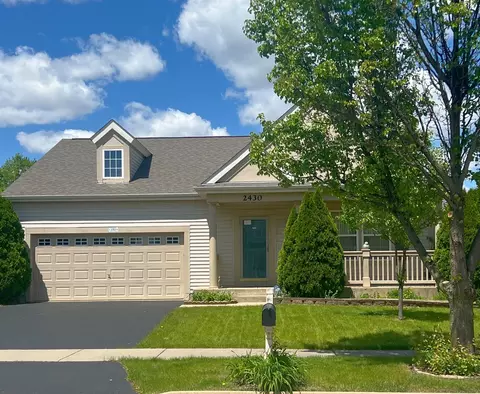 2430 Montclair Ln, Montgomery, IL 60538
