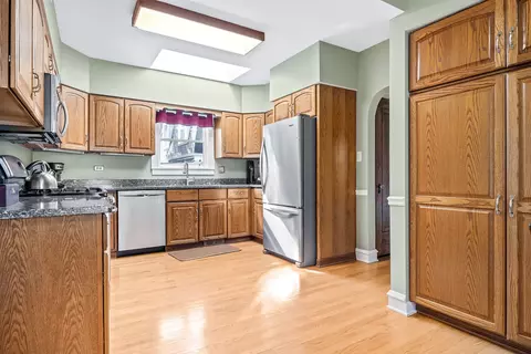 220 E Crescent Ave, Elmhurst, IL 60126 photo 7
