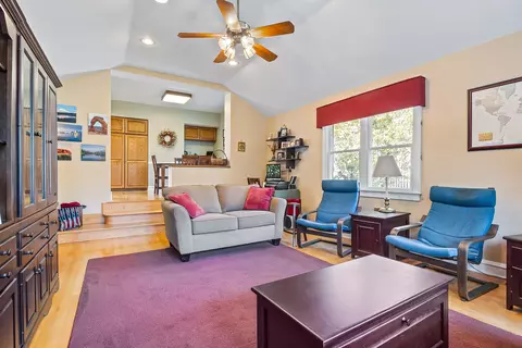 220 E Crescent Ave, Elmhurst, IL 60126 photo 9