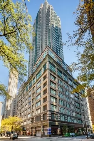 100 E Huron St #4703, Chicago, IL 60611