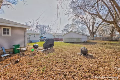 Exterior - 1719 Pleasant Ave, Mchenry, IL 60050 photo 3 of 5