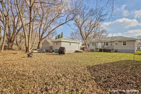 Exterior - 1719 Pleasant Ave, Mchenry, IL 60050 photo 4 of 5