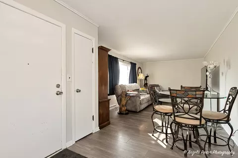 Entry Way - 1719 Pleasant Ave, Mchenry, IL 60050 photo 1 of 1