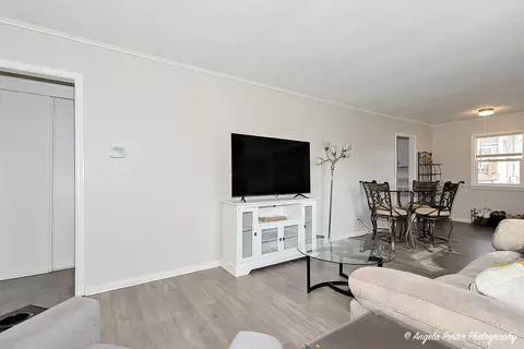 Living - 1719 Pleasant Ave, Mchenry, IL 60050 photo 3 of 3