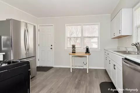 Kitchen - 1719 Pleasant Ave, Mchenry, IL 60050 photo 4 of 5