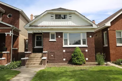 5124 W George St, Chicago, IL 60641