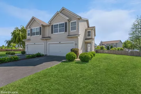 526 Lily Ct, Minooka, IL 60447