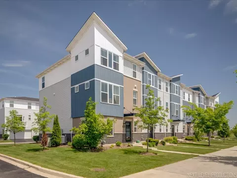 4186 Irving Rd, Aurora, IL 60504