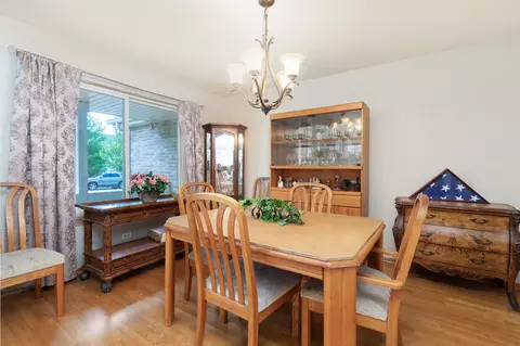 2104 Olde Mill Rd, Plainfield, IL 60586 photo 5