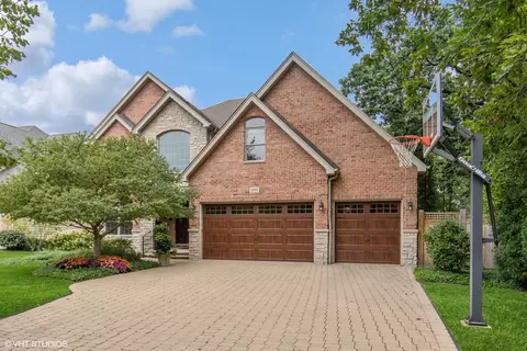 1250 Linden Ave, Deerfield, IL 60015