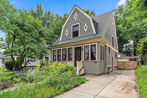 282 Hamilton Ave, Elgin, IL 60123 photo 2