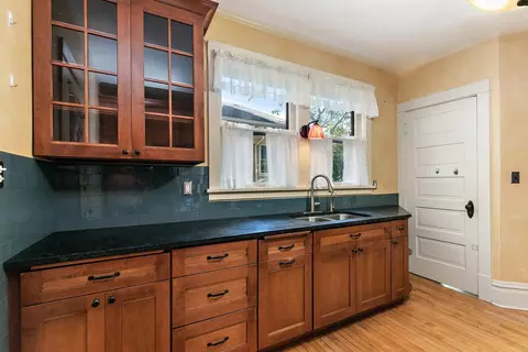 282 Hamilton Ave, Elgin, IL 60123 photo 12