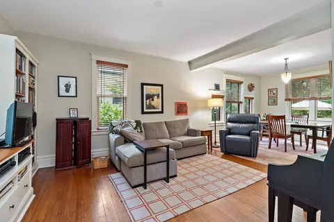 282 Hamilton Ave, Elgin, IL 60123 photo 6