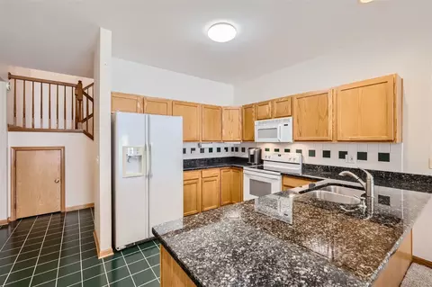 2032 Jeffrey Ct, Elgin, IL 60123 photo 7