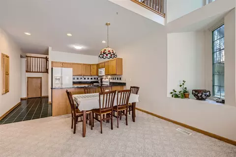 2032 Jeffrey Ct, Elgin, IL 60123 photo 6