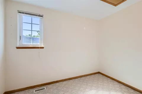 2032 Jeffrey Ct, Elgin, IL 60123 photo 16
