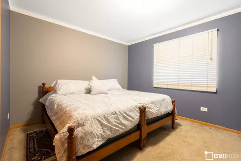 Bedroom - 3213 Green St, Steger, IL 60475 photo 3 of 4
