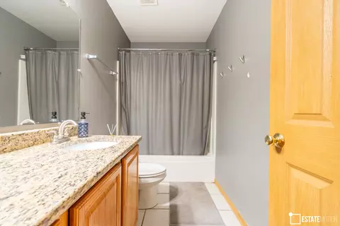 Bath - 3213 Green St, Steger, IL 60475 photo 2 of 3