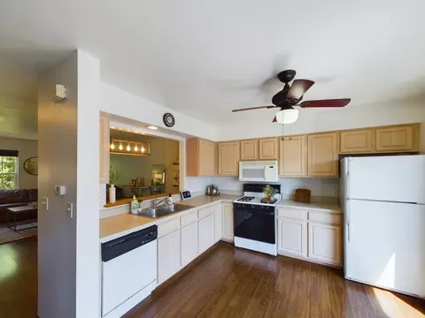 1399 Fox Hound Trl, Beecher, IL 60401 photo 8