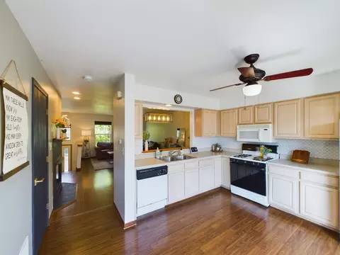1399 Fox Hound Trl, Beecher, IL 60401 photo 5