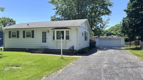 15606 S Benson Ave, Plainfield, IL 60544