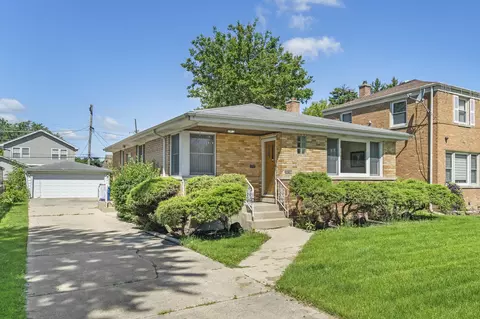 3036 Hawthorne St, Franklin Park, IL 60131