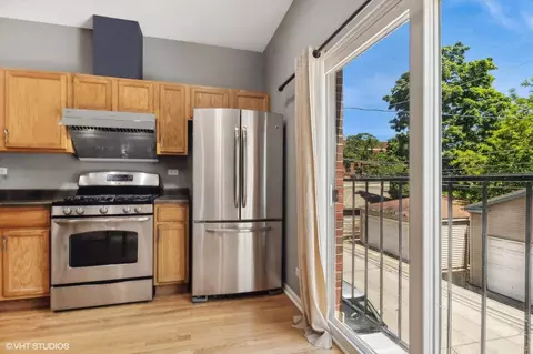 5210 S Berkeley Ave, Chicago, IL 60615 photo 5