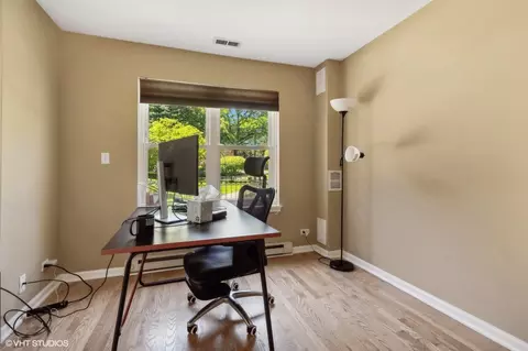 5210 S Berkeley Ave, Chicago, IL 60615 photo 9