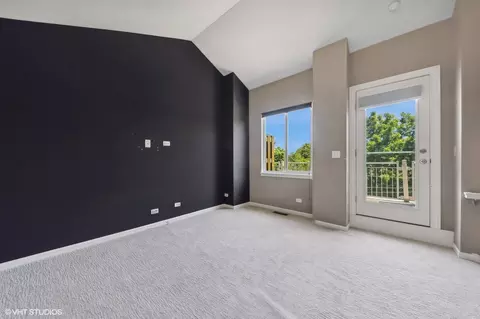 5210 S Berkeley Ave, Chicago, IL 60615 photo 8