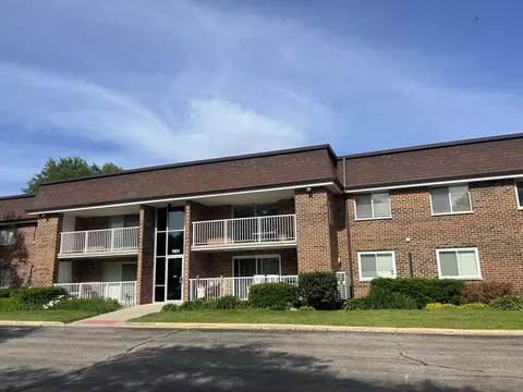 1101 Mercury Dr #2D, Schaumburg, IL 60193