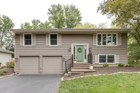 501 15th Ct, Saint Charles, IL 60174