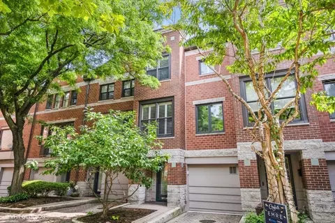 2720 N Greenview Ave #F, Chicago, IL 60614
