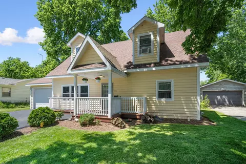 406 W School St, Plano, IL 60545