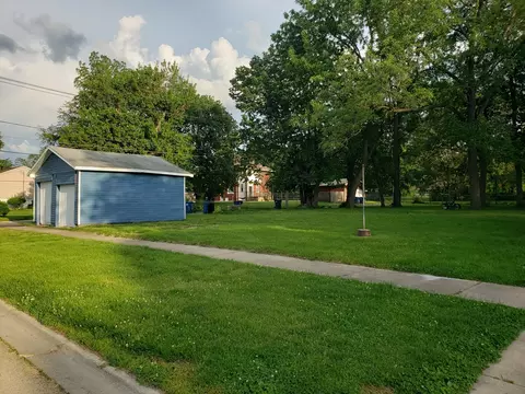 Exterior - 396 N Harrison Ave, Kankakee, IL 60901 photo 6 of 7