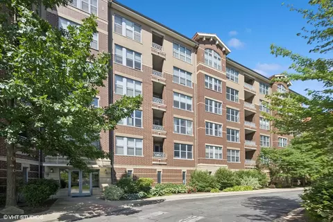 9350 Skokie Blvd #210, Skokie, IL 60077
