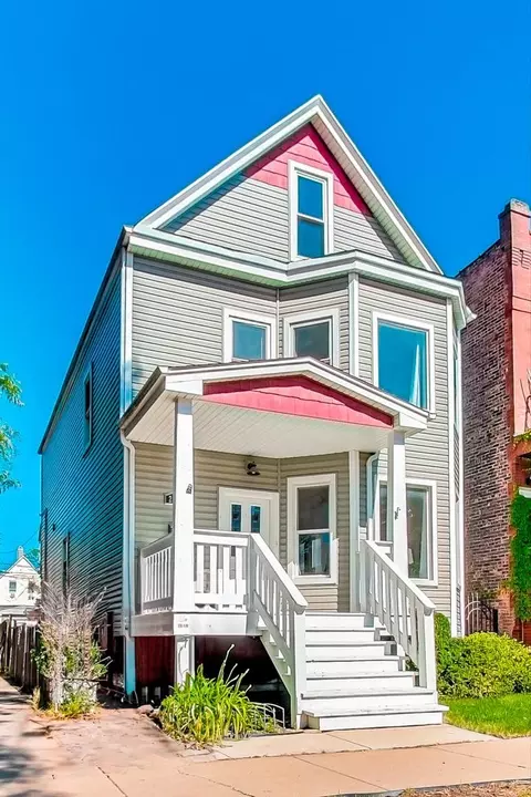 2431 N Avers Ave, Chicago, IL 60647