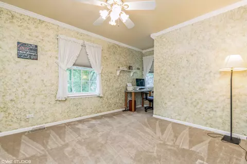 Bedroom - 232 Aberdeen Rd, Cary, IL 60013 photo 3 of 4
