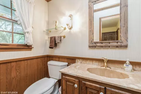 Bath - 232 Aberdeen Rd, Cary, IL 60013 photo 1 of 3