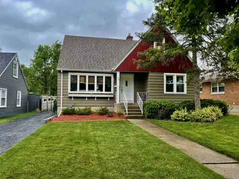 122 N Illinois Ave, Villa Park, IL 60181