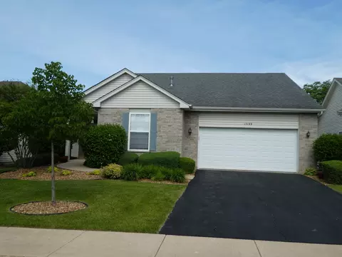 17133 Mendota Dr, Lockport, IL 60441