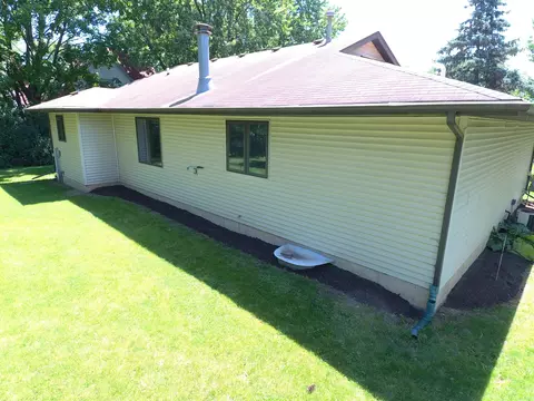 Exterior - 514 E Jackson St, Belvidere, IL 61008 photo 6 of 6