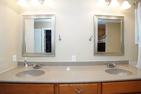 2947 Wolf Creek Ln, Normal, IL 61761 photo 39