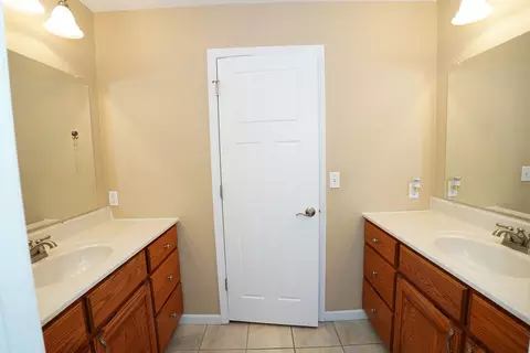 2947 Wolf Creek Ln, Normal, IL 61761 photo 45