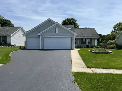 761 Brookview Dr, Byron, IL 61010