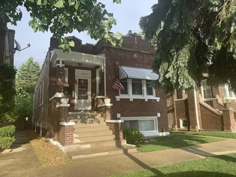 2443 S 58th Ct, Cicero, IL 60804