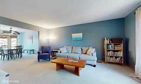 Living - 545 Abbey Rd, Bartlett, IL 60103 photo 1 of 4