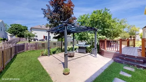 Exterior - 545 Abbey Rd, Bartlett, IL 60103 photo 3 of 3