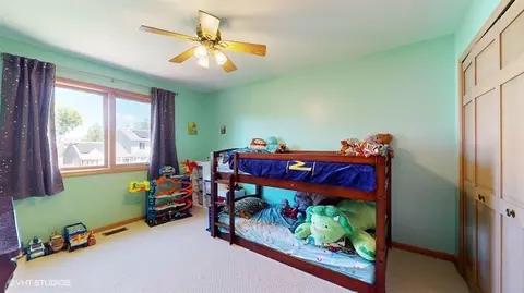 Bedroom - 545 Abbey Rd, Bartlett, IL 60103 photo 2 of 3