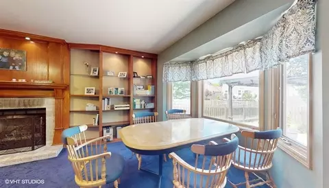 Dining - 545 Abbey Rd, Bartlett, IL 60103 photo 1 of 3