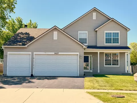 1427 S Blackhawk Cir, South Elgin, IL 60177